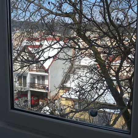 Apartament Spatios In Брашов Экстерьер фото