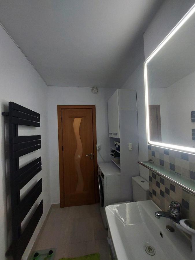 Apartament Spatios In Брашов Экстерьер фото