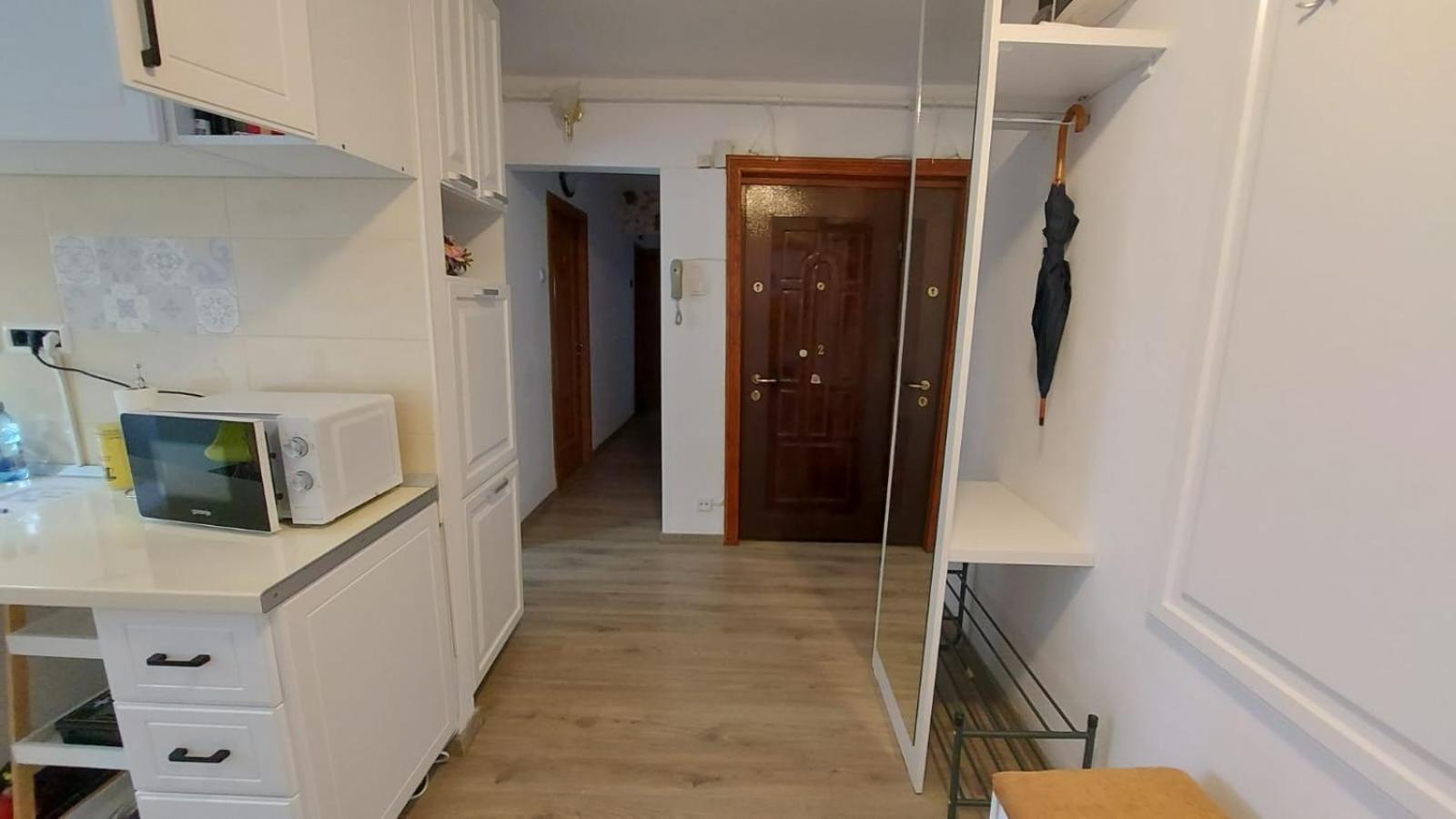 Apartament Spatios In Брашов Экстерьер фото