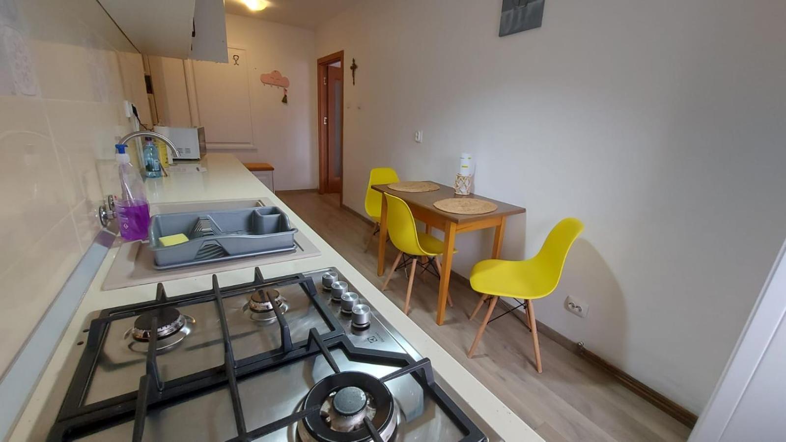 Apartament Spatios In Брашов Экстерьер фото